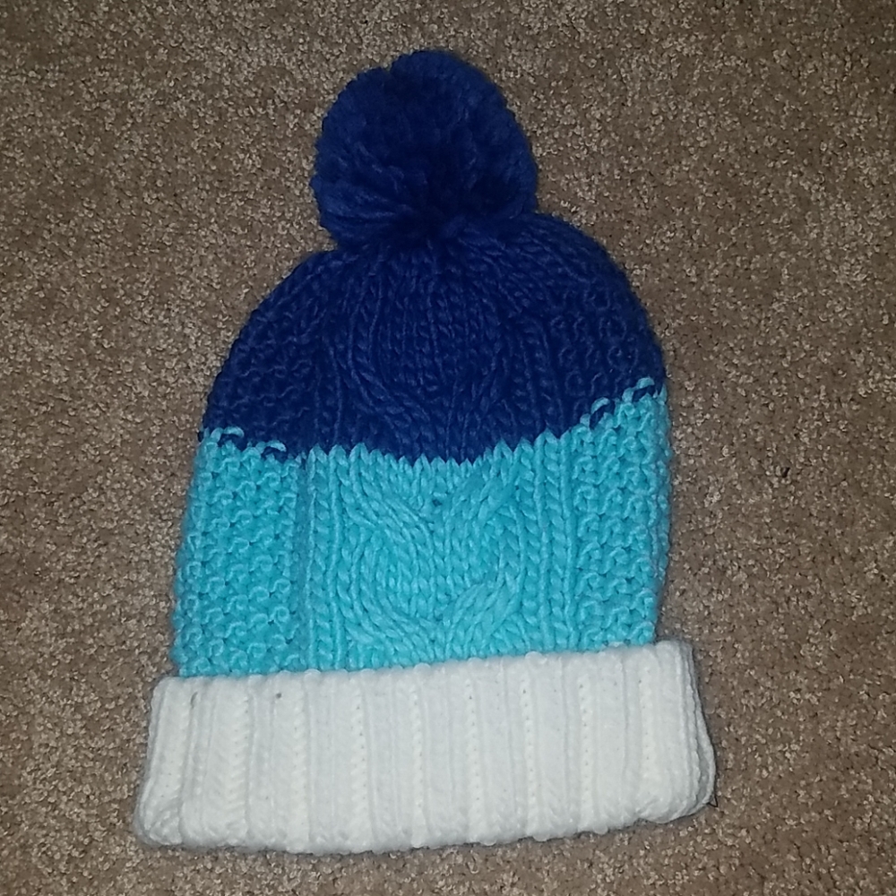 Nwot 3 color beanie